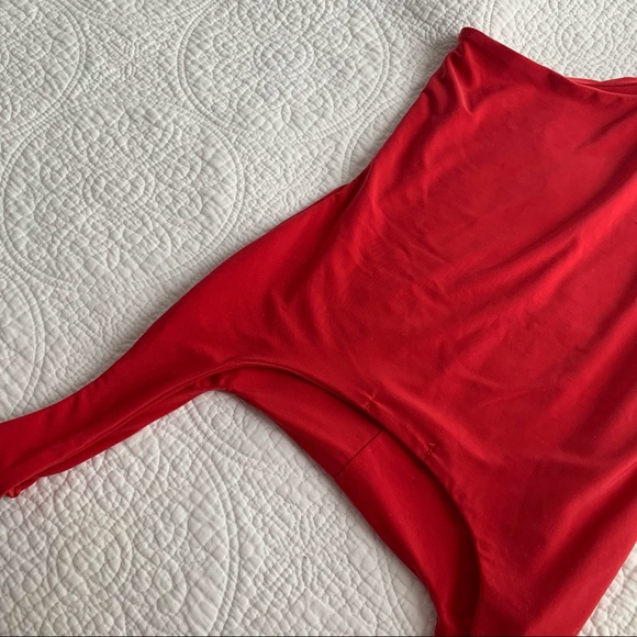 Pretty Little Thing Red Thong Bodysuit - Picture 10 of 10